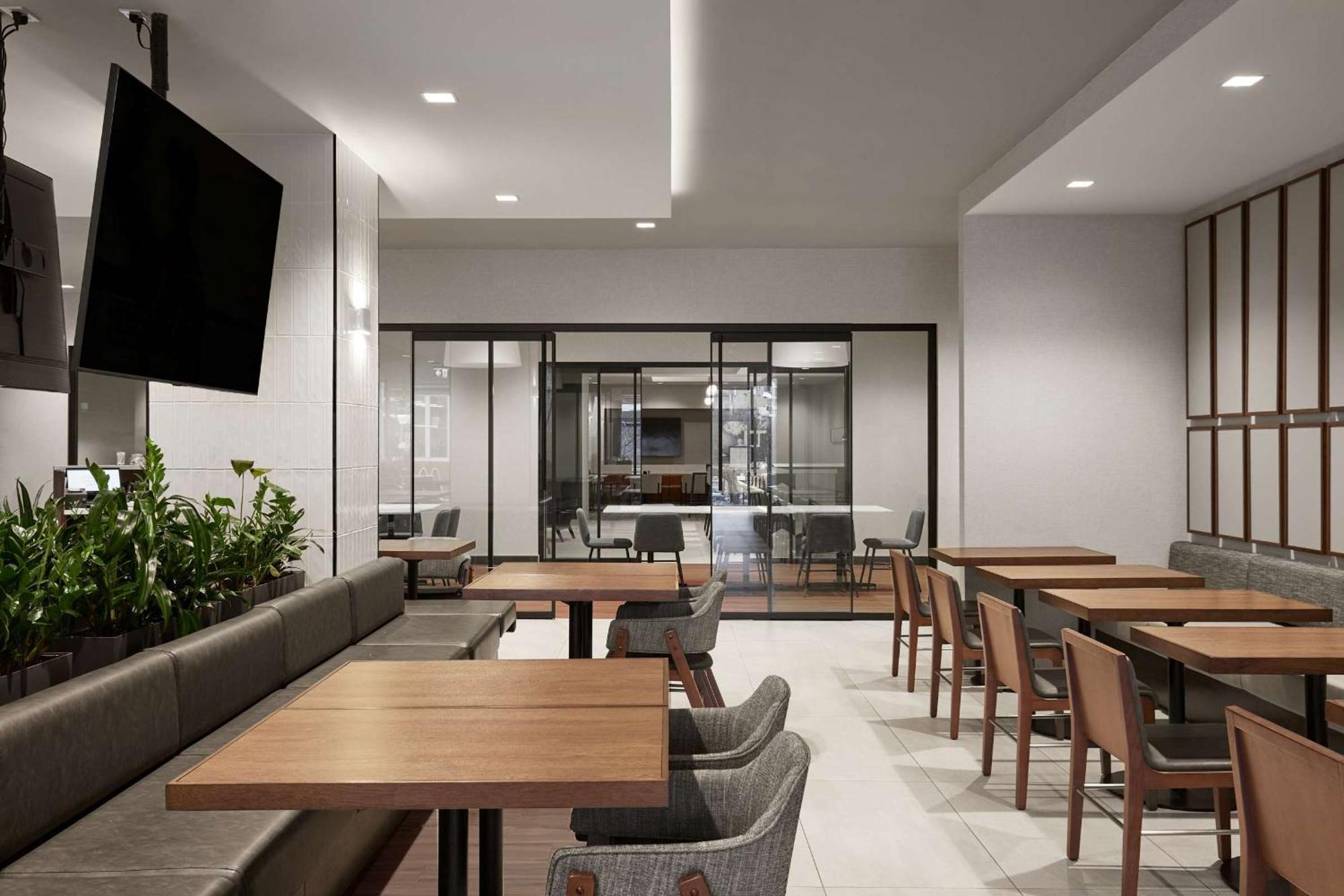Hyatt Place Montreal - Downtown Exterior foto